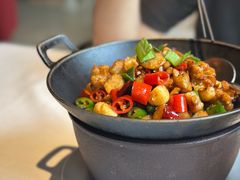 干锅吮牛蛙-湘爱(凤凰汇店)