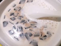 椰汁西米露龟苓膏-辛香汇(飞洲店)