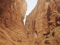 -天山神秘大峡谷