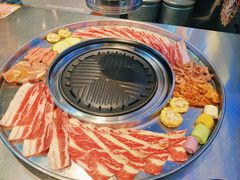 -哈哈碳都·牛肋条无限自助烤肉(台江万达店)