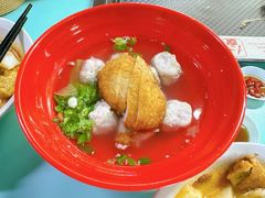 -亚王咖喱鸡米粉面