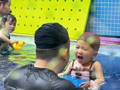 -龙格亲子游泳•水育早教运动中心