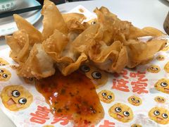 鲜炸爆汁生蚝云吞-喜势点·糖沙翁手工茶点·本地人茶居(永庆坊店)