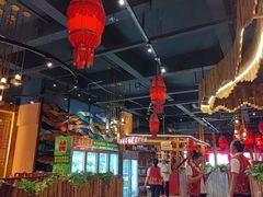 -老滇山寨•云南特色菜•地方菜•民族风情歌舞表演(金碧店)