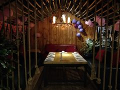 卡座-别院里音乐餐酒吧(双流航空港店)