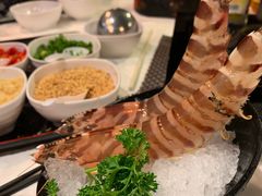 -鲜入围煮花胶鸡海鲜火锅