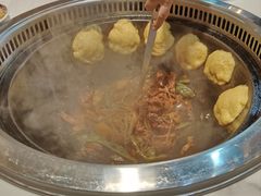 -哈尔滨烧烤·山河村铁锅炖(交大店)