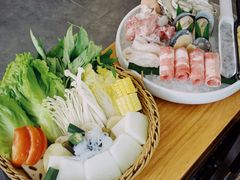 -樾餐厅泰式海鲜火锅(民歌湖店)