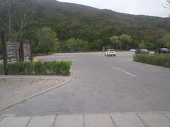 -蟒山国家森林公园-停车场