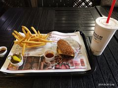 火烤双层牛肉特堡-The Habit Burger Grill 哈比特汉堡(爱琴海店)