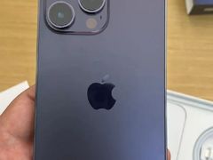 -Apple零售店(华贸购物中心店)