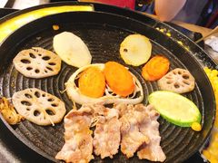 -三国惹火烤肉·中日韩烤肉集合店(百草路店)
