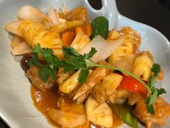 -大头虾越式风味餐厅(光明广场店)