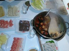 -洪焱重庆老火锅(万福花园店)