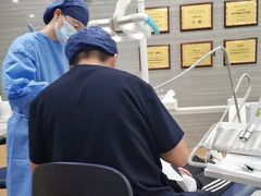 -上海仁爱医院口腔科 · 种植