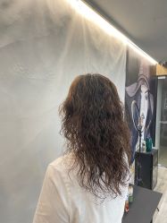 -奈川烫染Salon