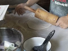 -邵建华师傅梅菜扣肉饼(麓山总店)