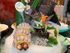 -鼎泰亨·海鲜牛肉餐厅(滨江店)
