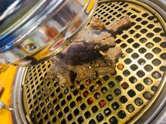 -唯成•韩国炭火烤肉 유성고기