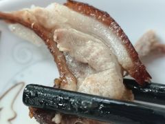 -黄记四更烤乳猪店