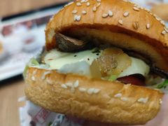 -The Habit Burger Grill 哈比特汉堡(世博店)
