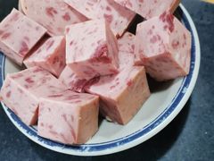 梅林午餐肉-铜元老码头鳝鱼火锅