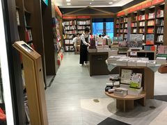 -诚品(信义店)
