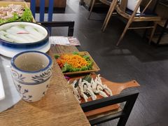 -尚尚仙·酸汤猪手·猪肚鸡火锅(华联万柳购物中心店)