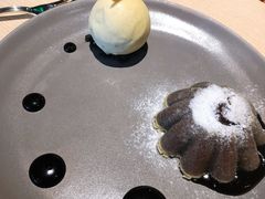 JG巧克力蛋糕，意式香草冰淇淋-Mercato莫卡多露台餐厅与酒吧(K11店)