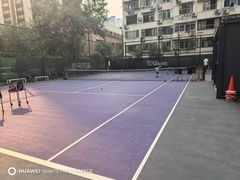 -快网网球俱乐部(长宁区金桥花园球场)
