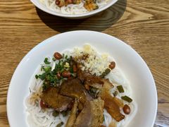 -牛八宝桂林米粉(八里庄店)