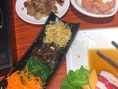 -山之屋炭火烧肉·生啤畅饮(大朗万科中央公园店)