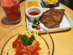 -菲滋意式餐厅(临海银泰店)