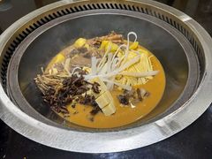 -东北农家院·铁锅炖(莘庄店)