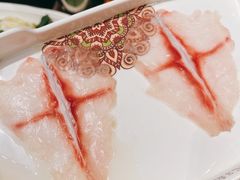 -老牌坊云南鱼豆花火锅(哈西万达店)