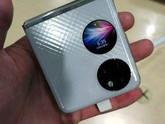 -华为授权体验店(中山公园来福士)