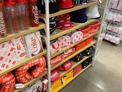 -名创优品(万达广场河东店)