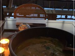 -银米·云南传统过桥米线(双廊黑金冠店)