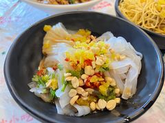 刮凉粉-东排食堂长沙小吃大排档(五一广场店)