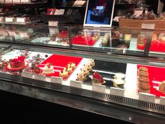 -Salon de The de Joel Robuchon(外滩18号店)