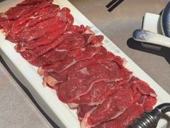 -伴山牛贵州黄牛肉火锅·苗疆非遗艺术餐厅(上海首店)