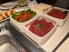 -海底捞火锅鲜切牛肉主题店(长寿路店)