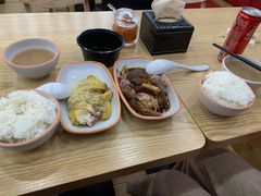 -瑞霖·隆江猪脚饭