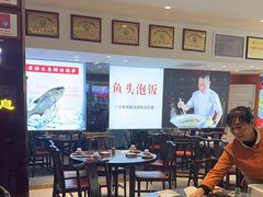 -川流不息·地道川菜·小龙虾(松东路店)