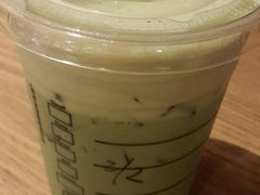 -星巴克(武汉欧利新天地店)