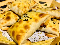 -壹号院音乐餐厅•烤全羊•新疆菜(浐灞店)