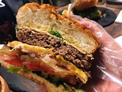 -HIGH FIVE哈福手工汉堡(桂林路店)