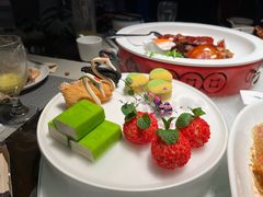 -江上荟·创意中国菜(绿地缤纷城店)