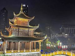 -包整·丝娃娃(一览甲秀楼风景店)