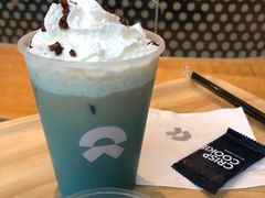 -蔚来中心(北京中关村店)